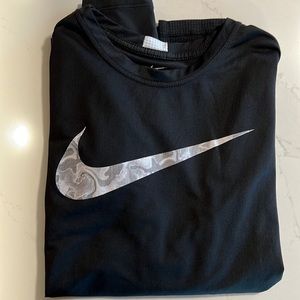Nike Dri-fit Long Sleeve, Youth XL